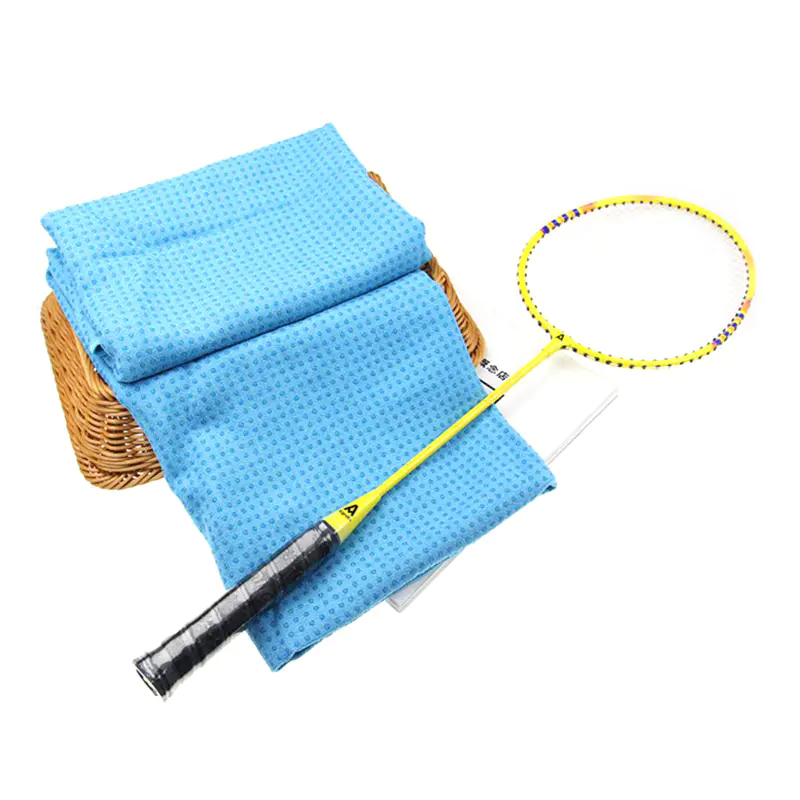 Hoe beïnvloedt de dikte van een yogamat -handdoek comfort en prestaties?