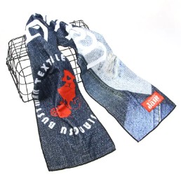 Op welke indicatoren moet u letten bij het kiezen van een sporthanddoek?